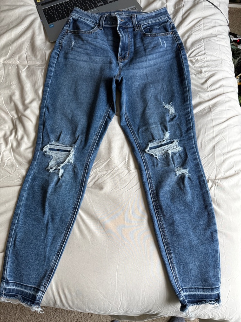 M jeans Classic High-Rise Distressed Women's Jeans - Blue